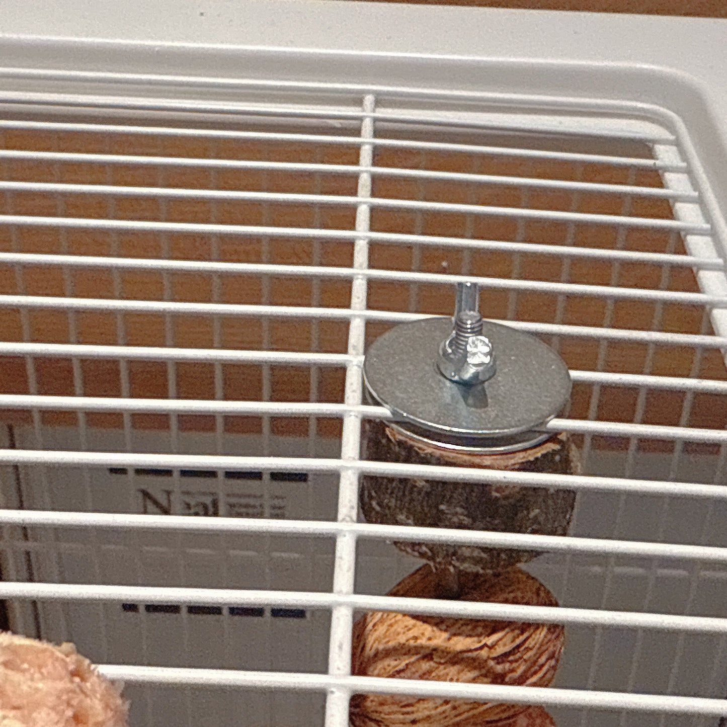 "The Harvest Twist" – Flexible Corn & Nut Foraging Perch (45cm\75cm)